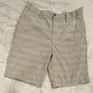 Greg Norman Shorts Plaid Size 32